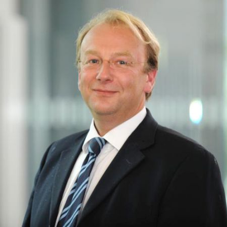 "Prof. Dr. André Kuck"