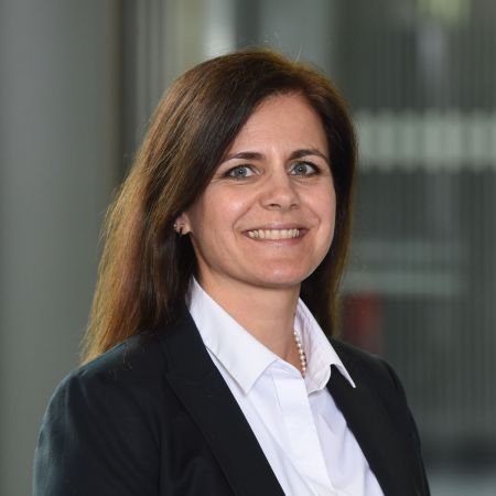 "Prof. Dr. Simone Riedmiller"